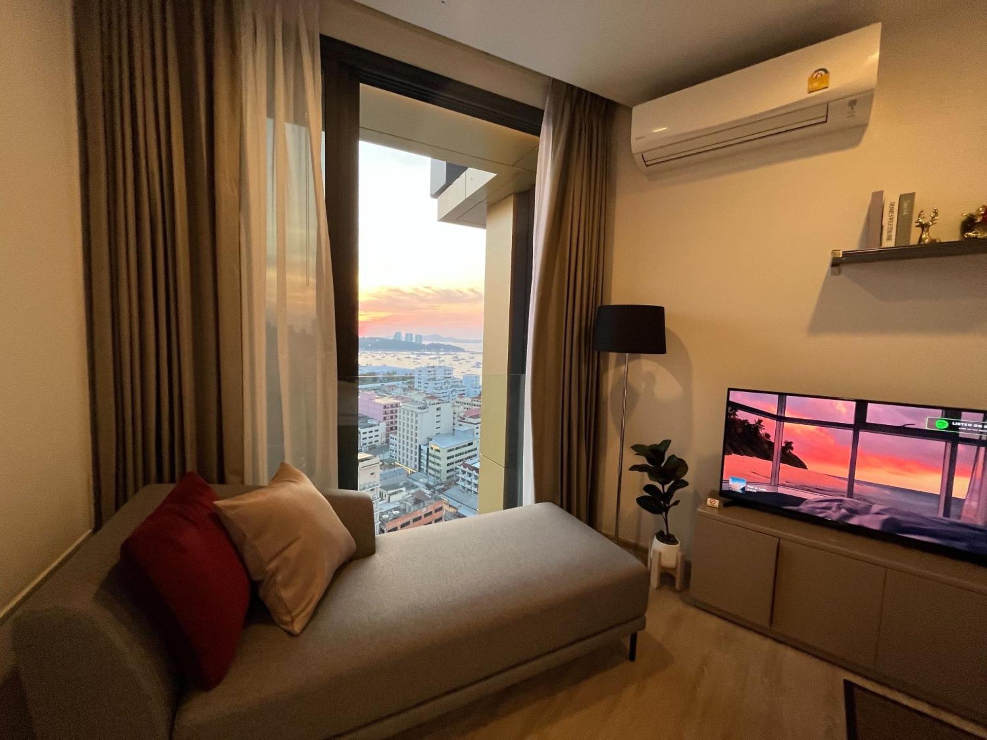 The Edge Central Pattaya Bagian luar foto